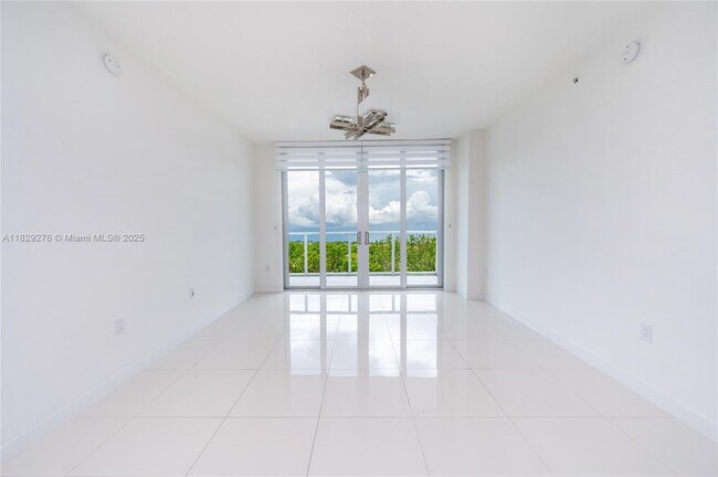 Building Photo - 7825 NW 107th Ave