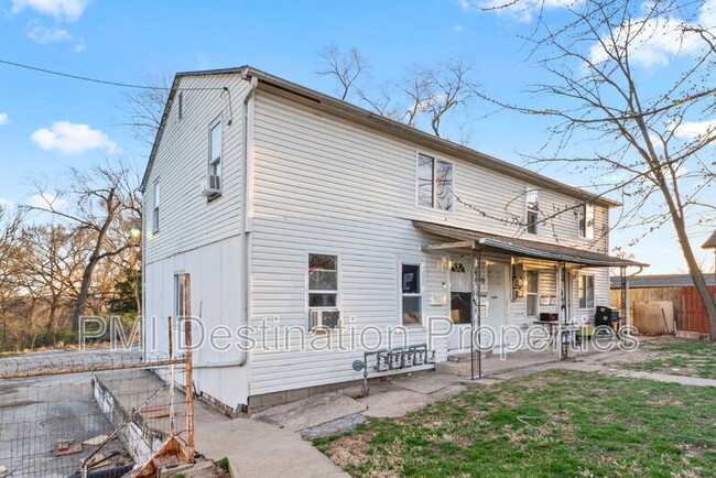 Building Photo - 9408 East 23rd St S