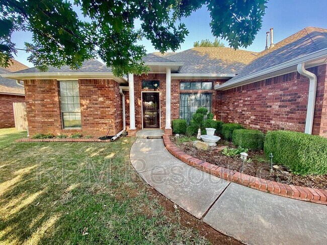 Building Photo - 216 Castle Rock Rd