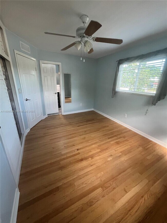 Building Photo - 141 NW 72nd Way