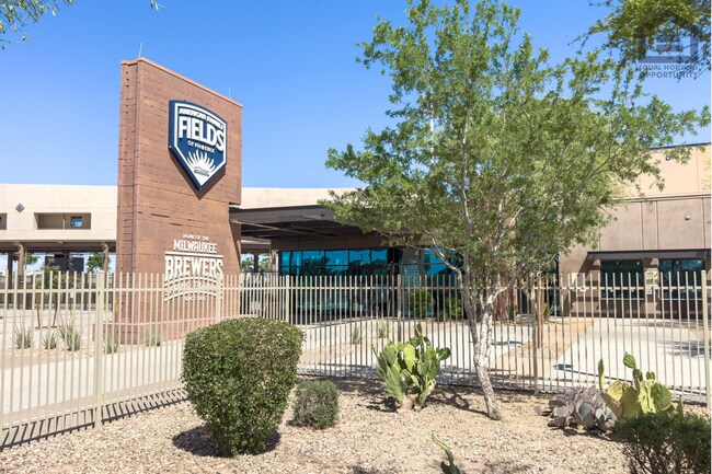 Building Photo - 6321 W Whitton Ave