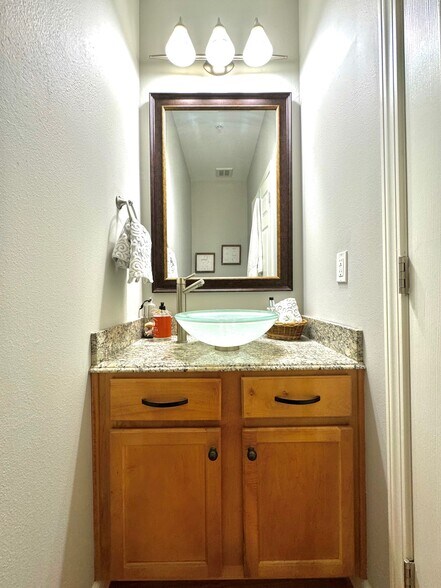 Building Photo - 2638 McKnight Crossing Ct