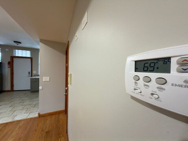 Building Photo - 5715 W Irving Park Rd