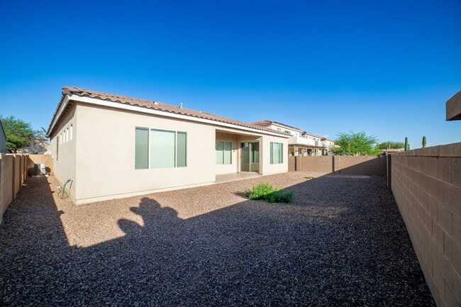 Building Photo - 14976 S Camino Rio Puerco