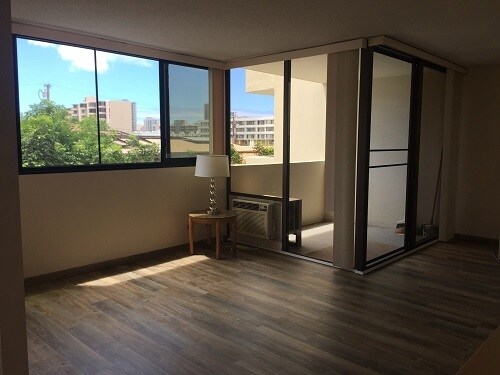 Building Photo - 1571 Piikoi St