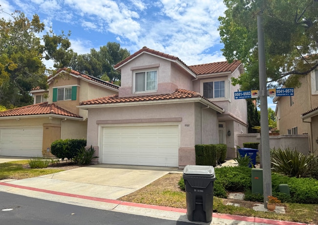 Building Photo - Updated Home with Modern Kitchen, Fireplace & Private Backyard
