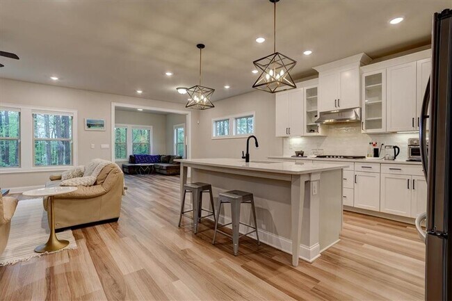 Building Photo - 4167 Bethany Manor Dr