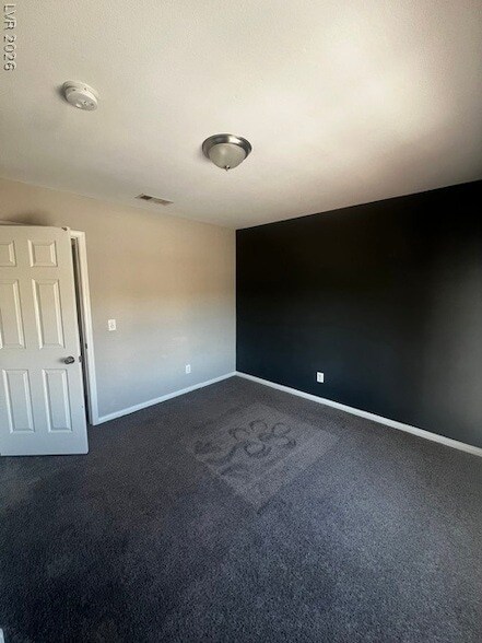 Building Photo - 9167 Short Horse Ct