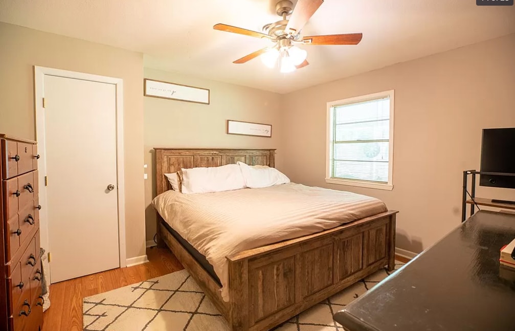 Building Photo - 1409 Diana St