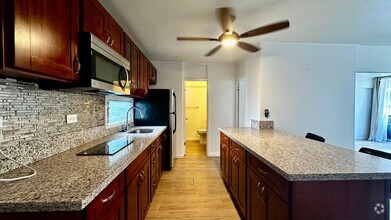 Building Photo - Available NOW - Ideally Located 1 Bedroom,...