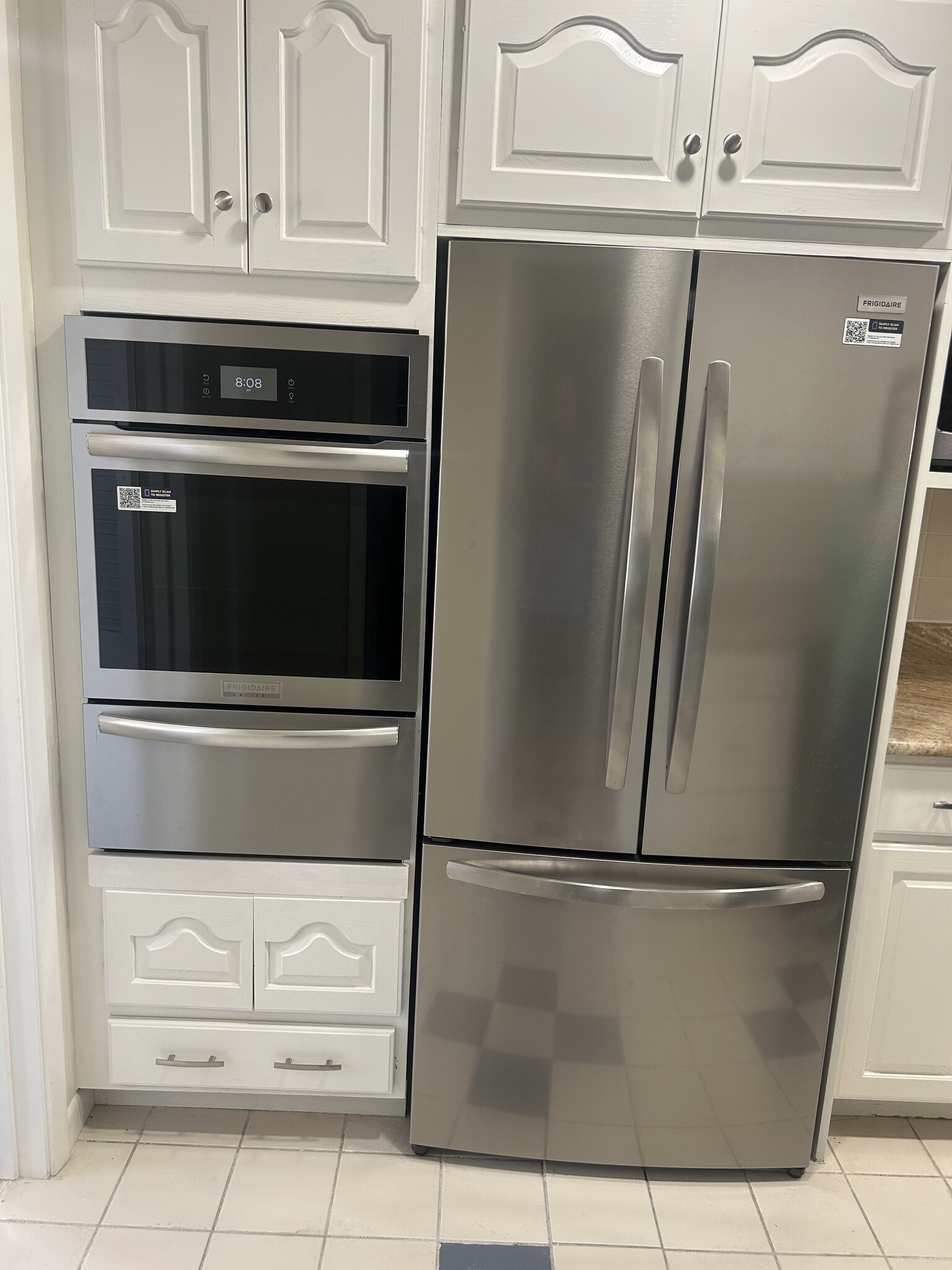 New Refrigerator & Stove - 14435 Valley Hi Cir