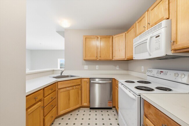 Building Photo - 2794 Barclay Wy