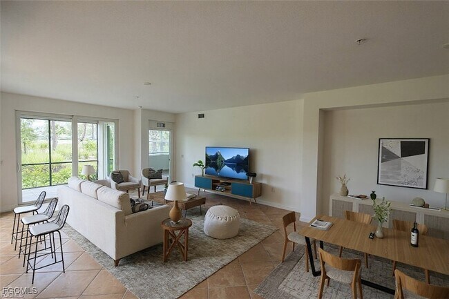 Building Photo - 16572 Kingwood Ln