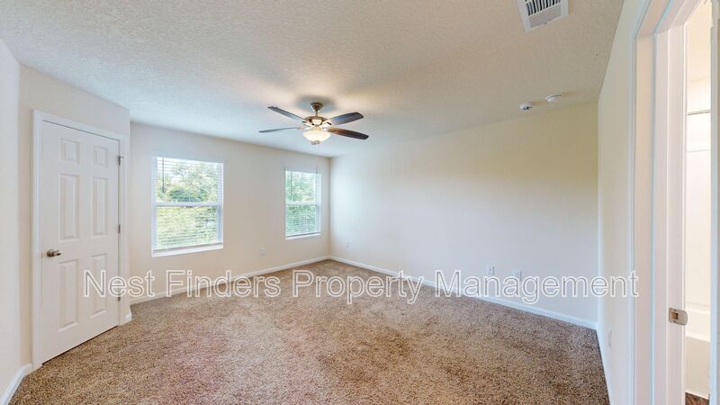 Building Photo - 93 Scotch Pebble Dr