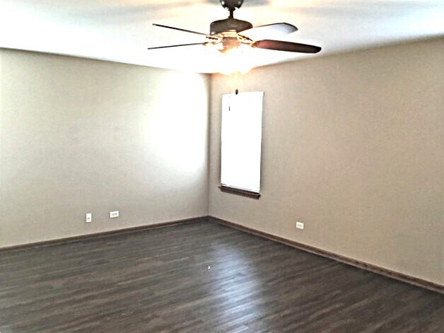 Building Photo - 16316 Spring Creek Ln
