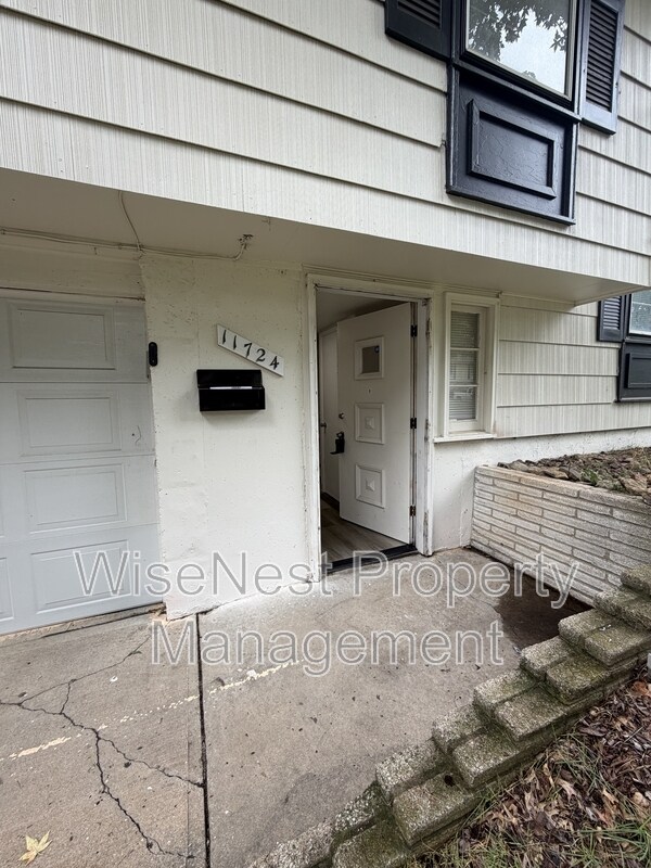 Building Photo - 11724 Fremont Ave