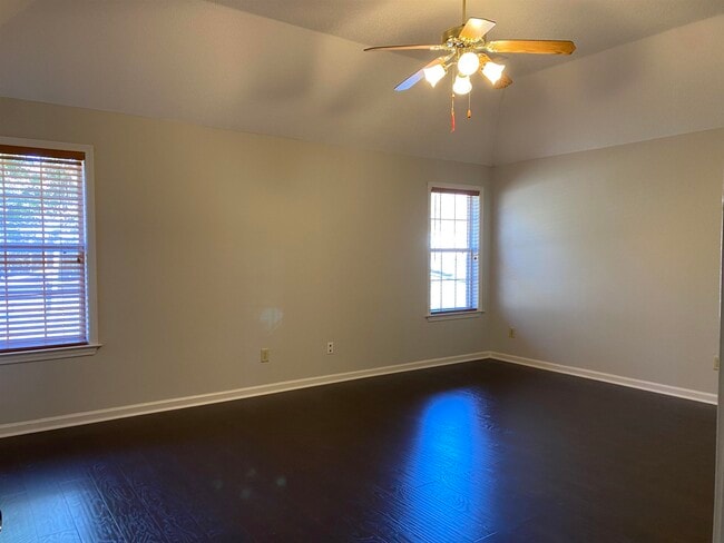 Building Photo - 8276 Red Creek Dr