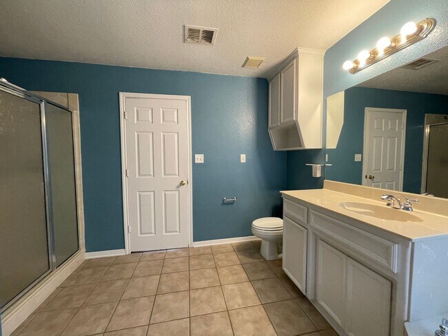 Building Photo - 4205 Capri Dr