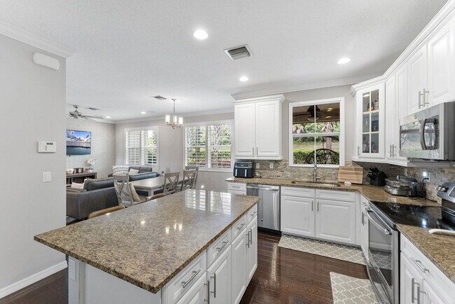Building Photo - 4543 Mediterranean Cir