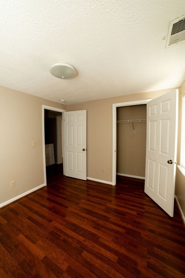 Building Photo - Charming 3-Bedroom Home in Old Hickory