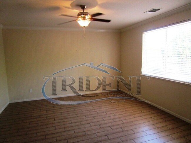 Building Photo - 760 Heron Landing Way