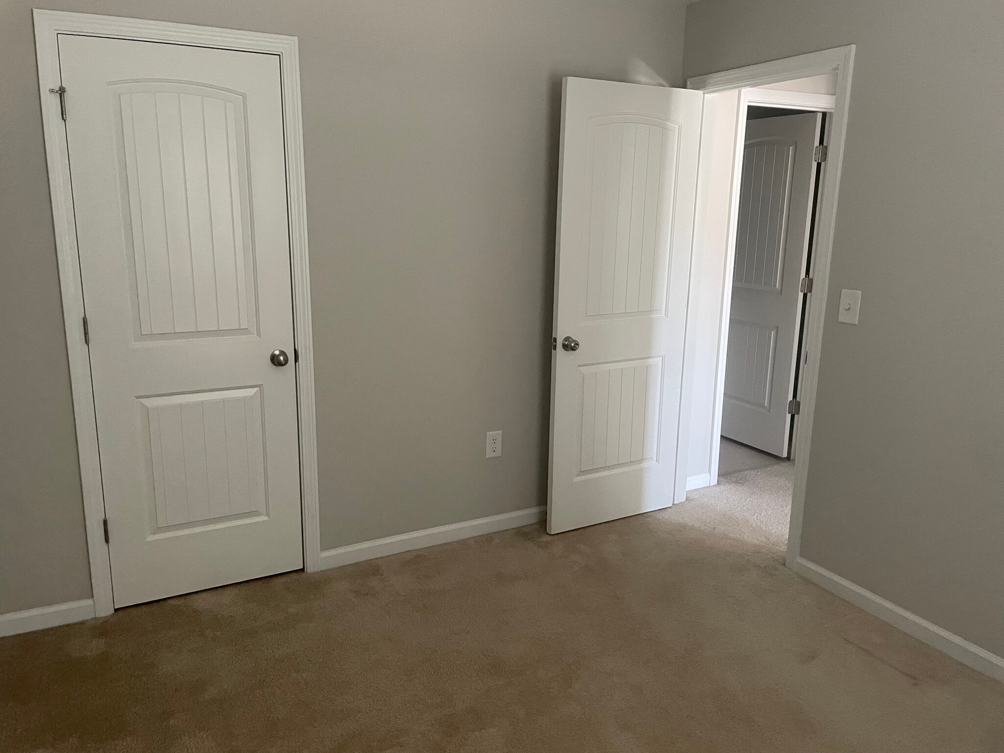 Building Photo - Room in Townhome on Kudzu St