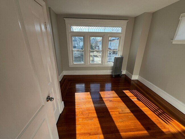 Building Photo - 242-244-244 Orange St