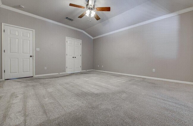 Building Photo - 2008 Creek Ledge Pl