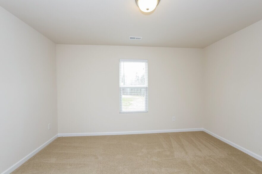 Building Photo - 2012 Boulder Ct