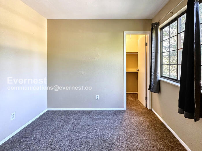 Building Photo - 9379 W 104th Dr