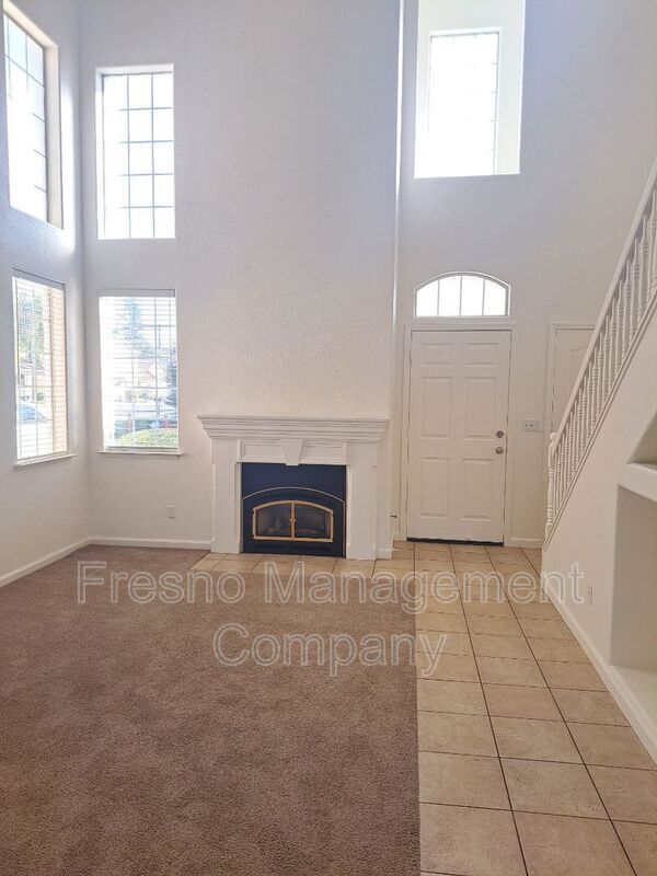 Building Photo - 7530 N Trellis Cir