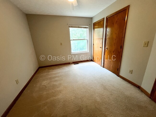 Building Photo - 8575 Kingsley Dr
