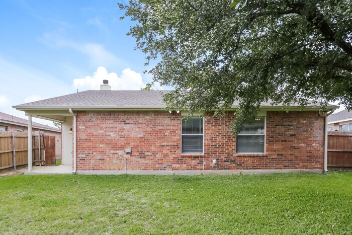 Building Photo - 6715 Oregon Trail