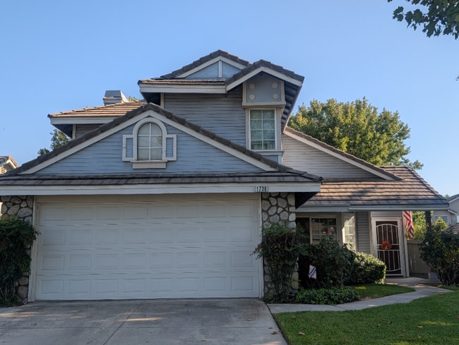 Building Photo - 1738 Cambridge Cir