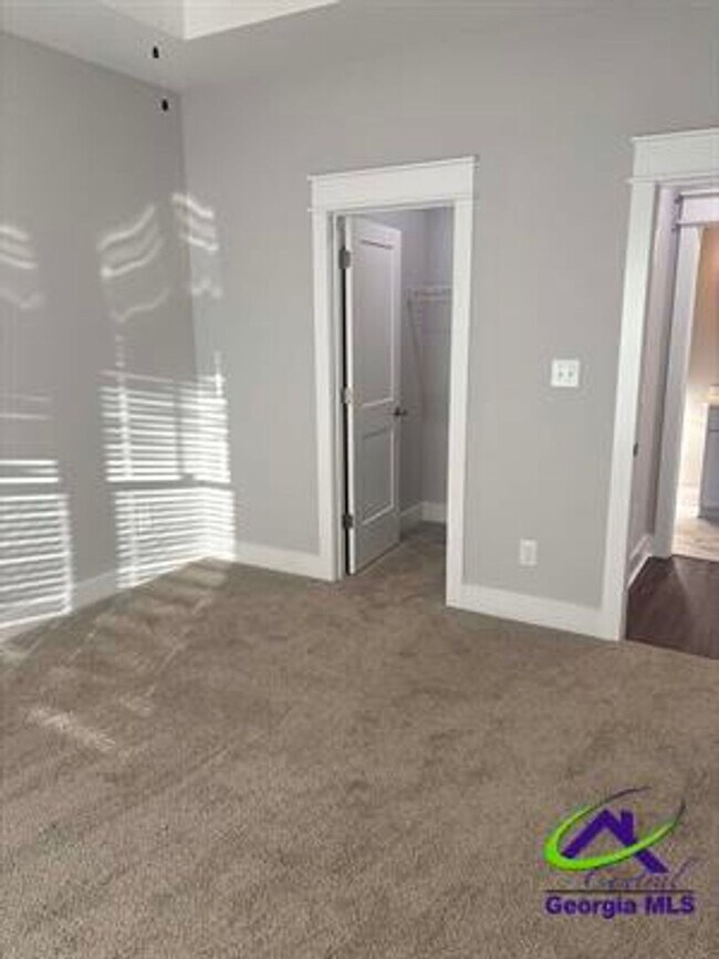 Building Photo - 113 Black Birch Ln