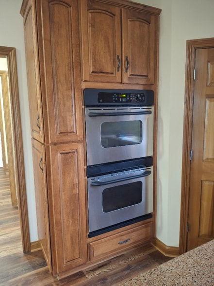 Building Photo - 256 W Brookville Rd