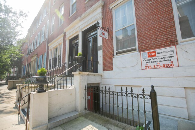 Building Photo - 1114 Spruce St