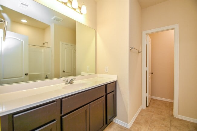 Building Photo - 2431 Concord Ter