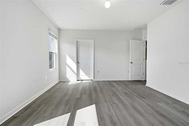 Building Photo - 32745 Pez Landing Ln