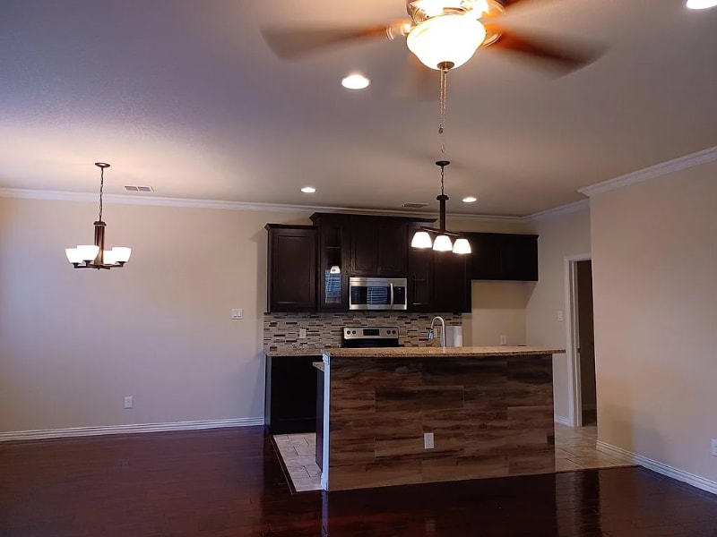 Building Photo - 326 Austin Ave