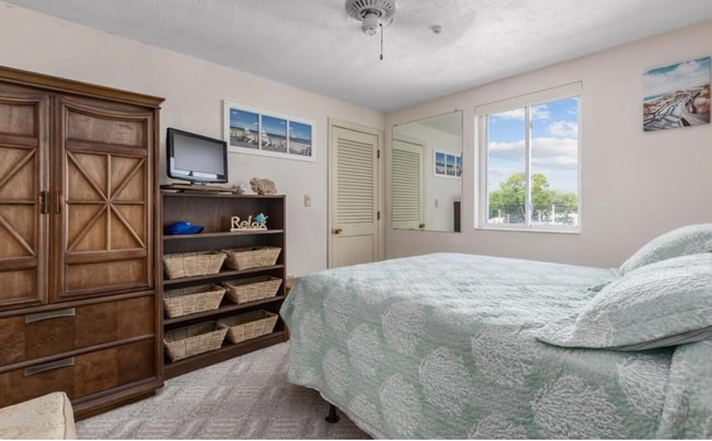 Building Photo - 68 Kings Hwy