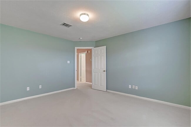 Building Photo - 2803 Norwood Hills Dr