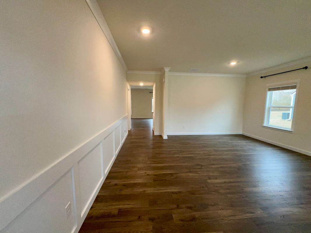 Building Photo - 10811 Upland Dr