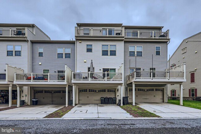 Building Photo - 10411 Campbell Blvd