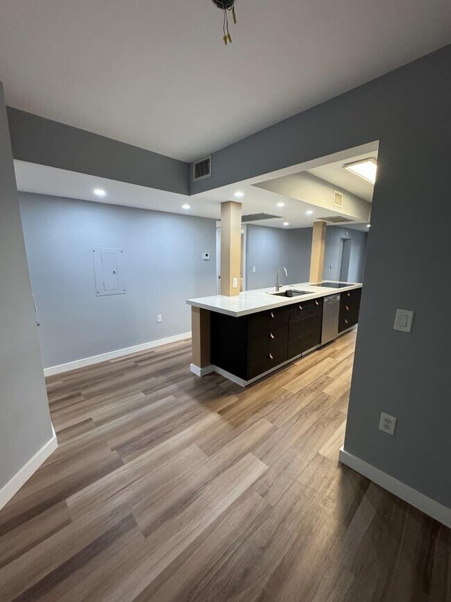 Building Photo - 1500 SW 131st Way