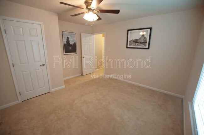 Building Photo - 2200 Thomas Kenney Dr