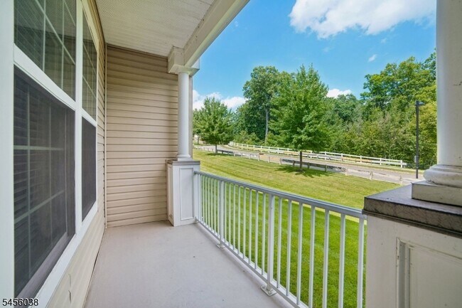 Building Photo - 4108 Hoover Ln