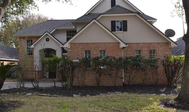 Building Photo - 22755 Cascade Springs Dr