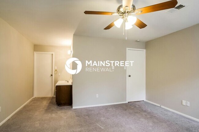 Building Photo - 4 Bedroom Pet-Friendly Home in Spring, TX with Main Street Renewal