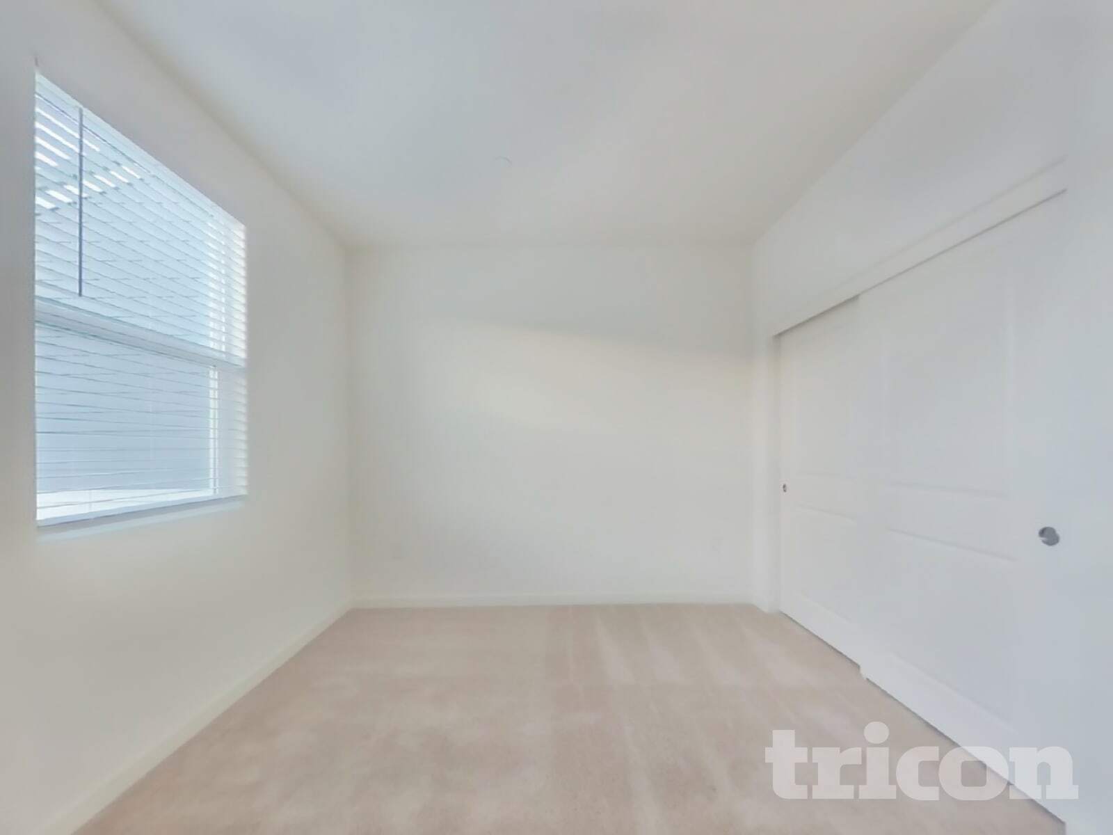 Building Photo - 2054 Delta Vw Ave